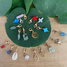 Charger l'image dans la galerie, Grigris Croix & Médailles