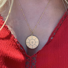 Charger l'image dans la galerie, Pendentif Médaille