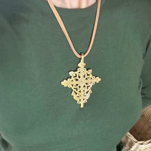 Charger l'image dans la galerie, Collection « Étrusque » croix & arabesques