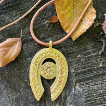 Charger l'image dans la galerie, Collection « Étrusque » croix & arabesques