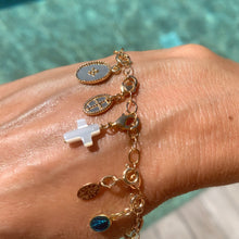 Charger l'image dans la galerie, Grigris Croix & Médailles