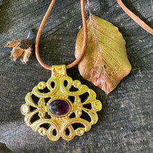 Charger l'image dans la galerie, Collection « Étrusque » croix & arabesques