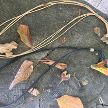 Charger l'image dans la galerie, Collection « Étrusque » croix & arabesques