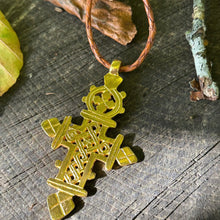 Charger l'image dans la galerie, Collection « Étrusque » croix & arabesques