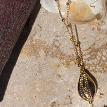 Charger l'image dans la galerie, Pendentif Cauri