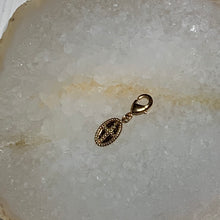 Charger l'image dans la galerie, Grigris Croix & Médailles